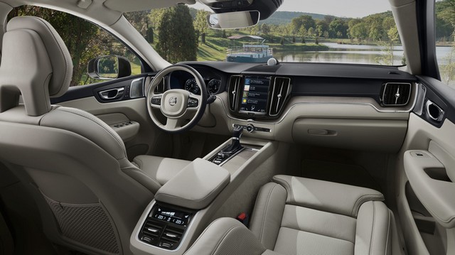 фото салона xc60
