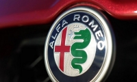 Alfa-Romeo-Stelvio-2018-17