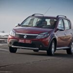 Renault Sandero Stepway (2009) 1.6 5MT